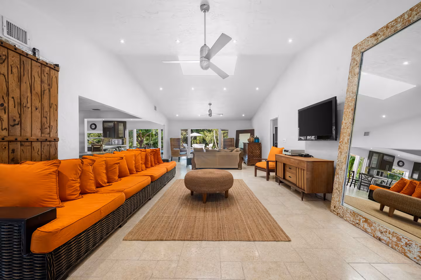 Private Ranch Estate · Pool · 2 Acres — view 4
